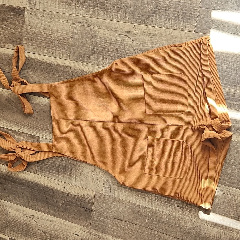 New without tag,Corduroy shorts overalls